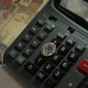Como pessoa física, o MEI também pode ter de preencher a declaração do Imposto de Renda e até pagar o tributo, dependendo do caso