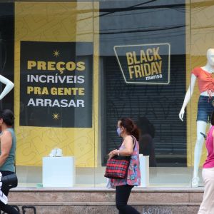 Confiança do empresário no comércio cai 2,6% em setembro e pelo segundo mês consecutivo