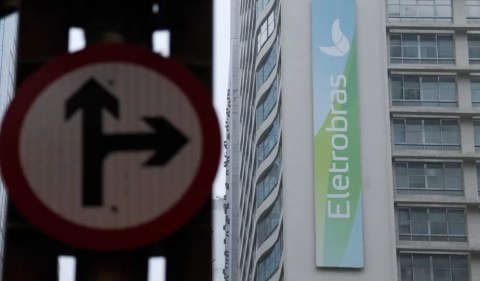 Prédio da Eletrobras no Centro do Rio. Foto: Pedro Teixeira/Agência O Globo
