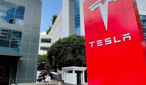 Unidade da Tesla em Cingapura - Foto: Chen Lin/Reuters