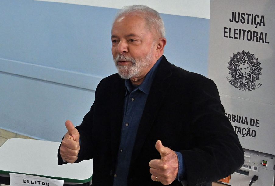 Análise: Campanha de Lula resiste a antecipar pauta econômica e opta por guerra religiosa