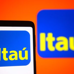 Itaú Unibanco (ITUB4) propõe reorganização com cisão do Itaú BBA