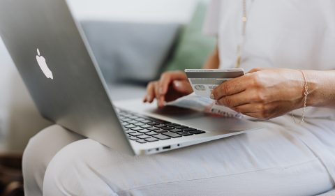 Black Friday acontece nesta sexta-feira (25) / Foto: Karolina Grabowska (Unsplash)