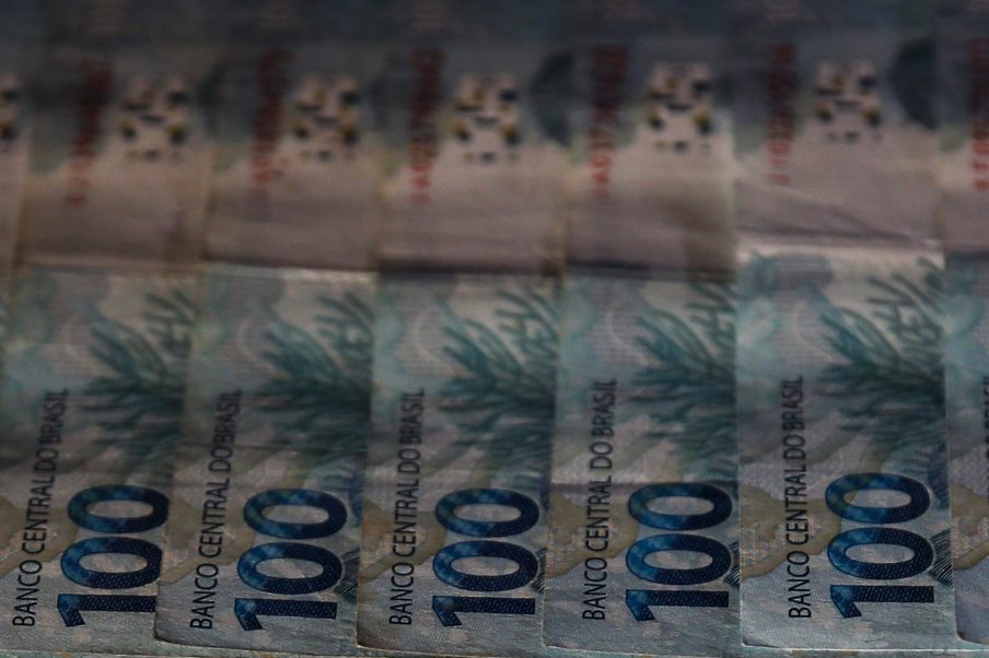 Imagem mostra notas de R$ 100