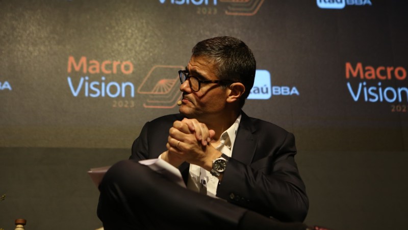 Para Itaú, Selic sobe a 14,75% na quarta, mas deverá chegar a 15,25% até o fim do ano