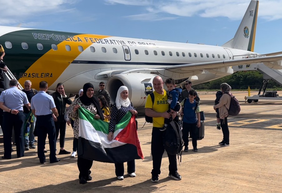 Aeronave repatria brasileiros na Cisjordânia