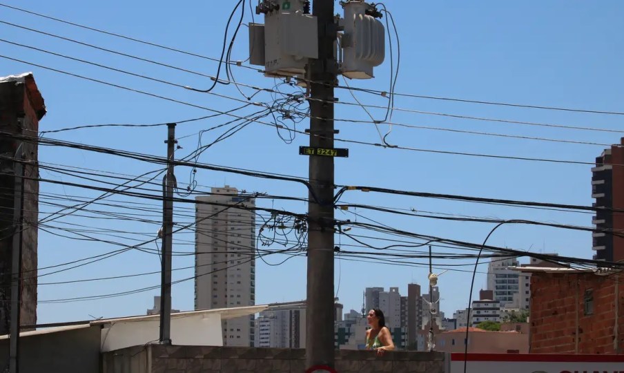 Conta de luz da Enel São Paulo vai mudar; pagamento via Pix terá mais destaque