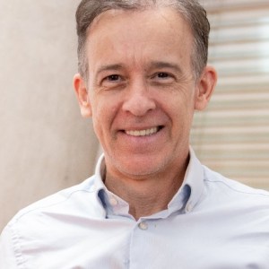 Aluísio Alves, repórter da Inteligência Financeira, está entre jornalistas mais admirados do país