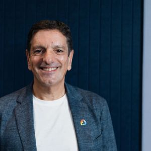 Falta dinheiro para empresas adotarem inteligência artificial, diz CEO do Google Cloud