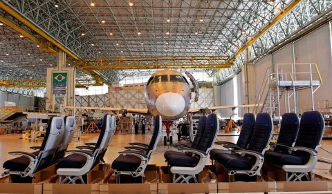 Embraer (EMBR3) está entre as ações recomendadas pelo mercado financeiro para ter na carteira em fevereiro de 2025. Foto: Sérgio Castro/Estadão Conteúdo