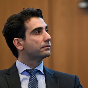 Guerra tarifária de Trump deixa cenário econômico global imprevisível, diz Galípolo