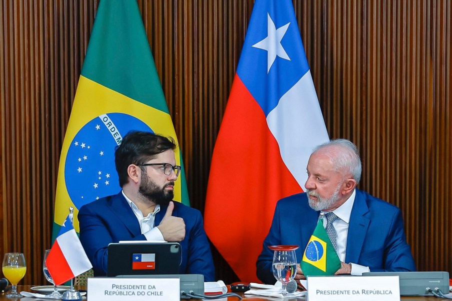 Lula acusa Trump de tratar latinos como inimigos e rejeita ‘guerra fria’ com a China