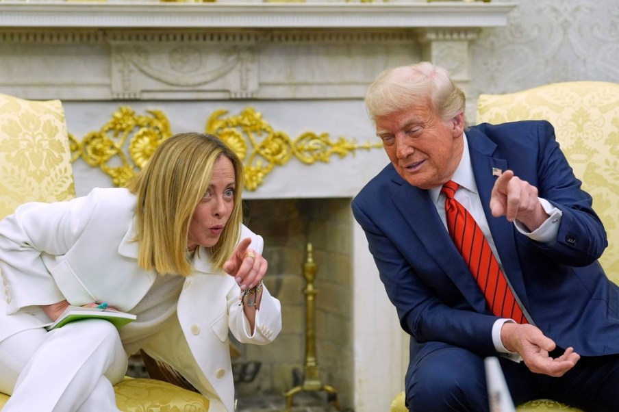 Trump discute acordo comercial com premiê da Itália, mas diz ‘não ter pressa’